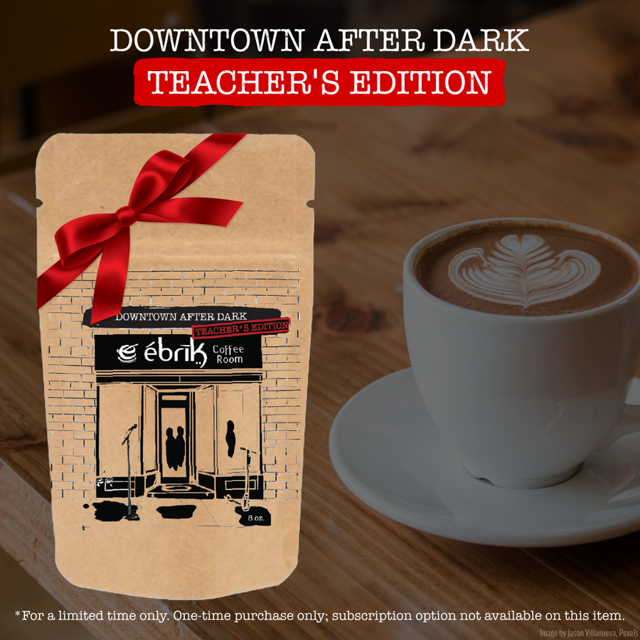 Teacher's Special Edition: Downtown After Dark (Chiapas, Mexico. Dark)